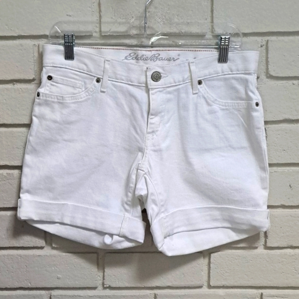 Eddie Bauer White Cuffed Boyfriend Shorts. Size 4 NWOT